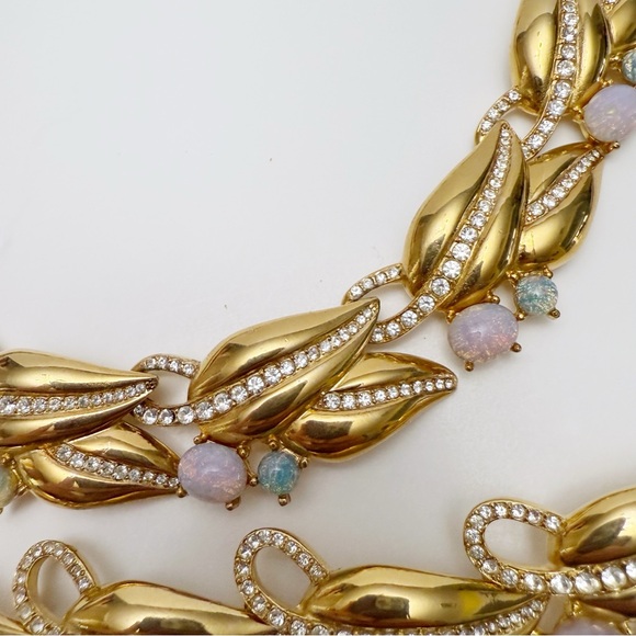 Vintage Foiled Faux Opal Glass Cabochon Rhinestone Leaf Necklace & Bracelet Set - Picture 7 of 16
